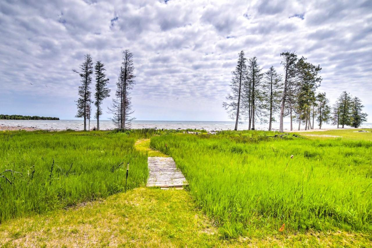 Secluded Lake Michigan Home Private Fire Pit Manistique Exterior foto