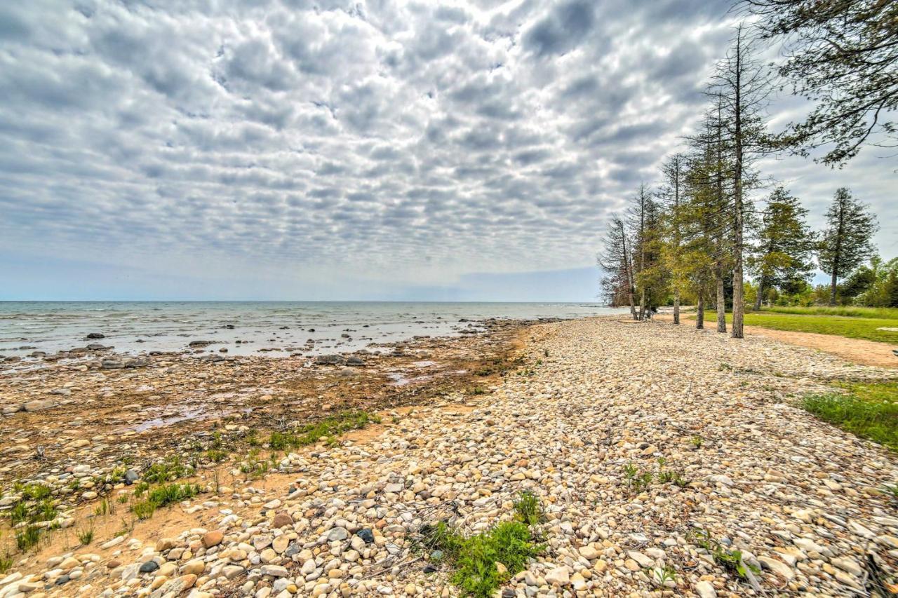 Secluded Lake Michigan Home Private Fire Pit Manistique Exterior foto