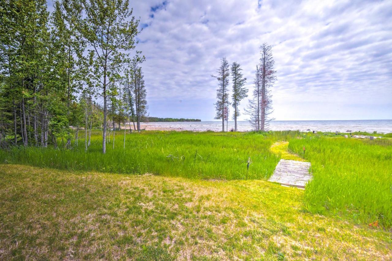 Secluded Lake Michigan Home Private Fire Pit Manistique Exterior foto